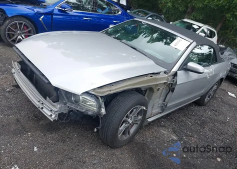 2014 Ford Mustang V6 Premium from USA, damaged, VIN 1ZVBP8EM3E5231996